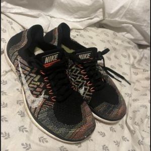 Nike fly knits